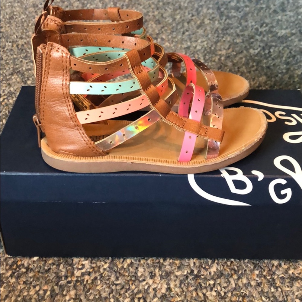 Worn a few times girls sandals.